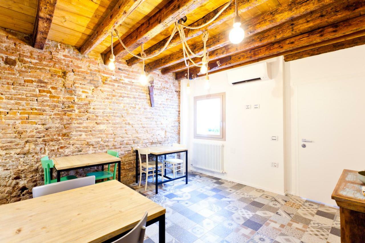 Bed & Breakfast La Caneva 951 *